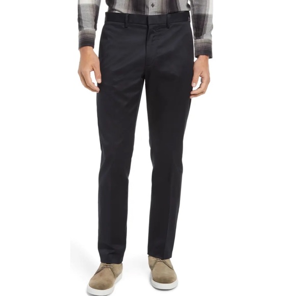 Nordstrom Men’s Shop Athletic Fit Stretch Non-Iron Chino Pants - Picture 1 of 10
